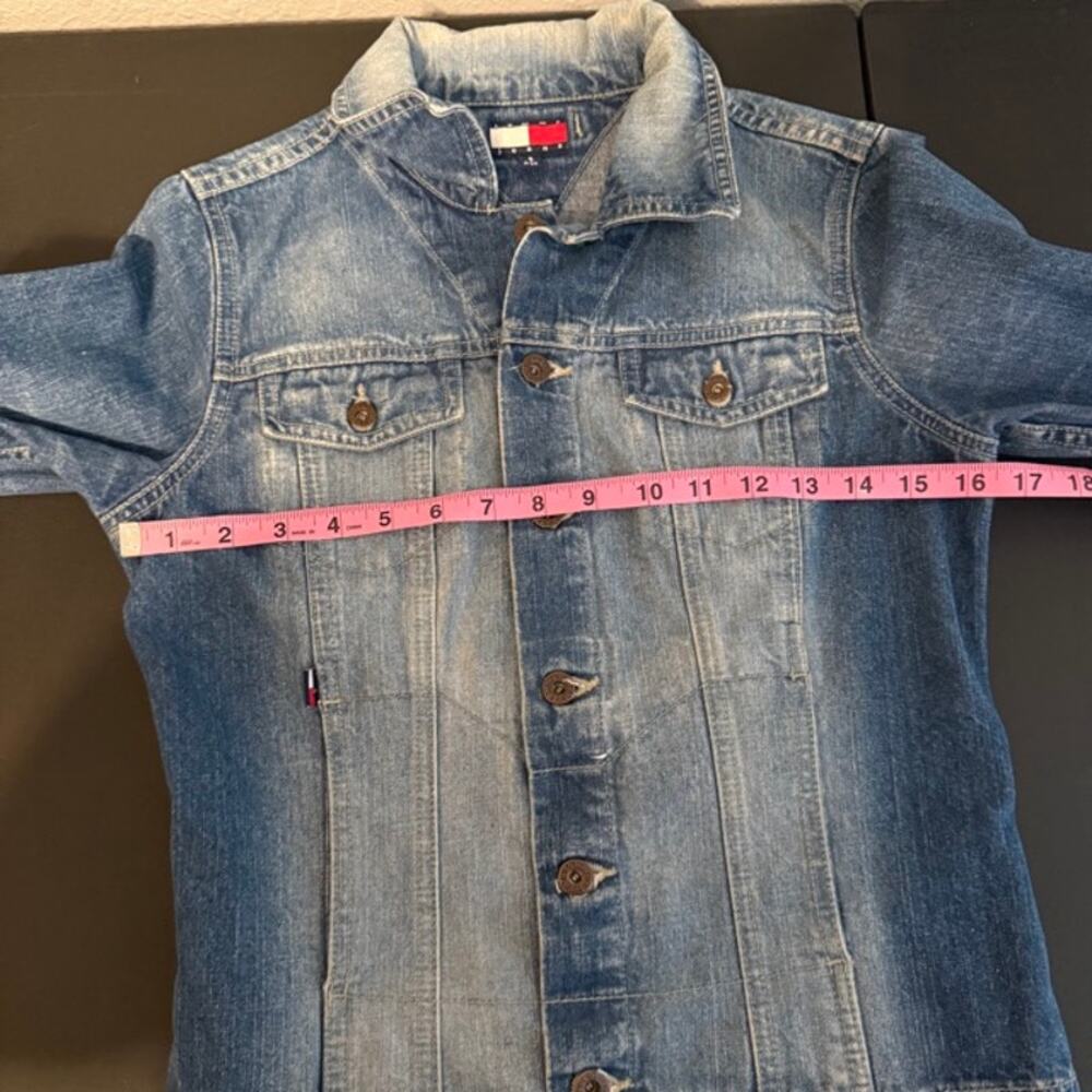 Tommy Jeans Small Vintage Light Wash Denim Jacket Button Up Faded Look - Picture 5 of 7